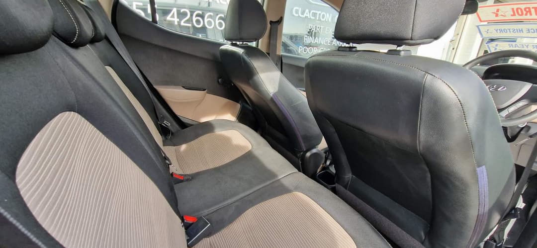 Car Image 11