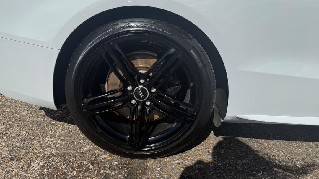 Car Image 19