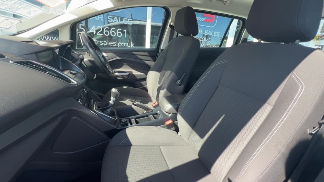 Car Image 16