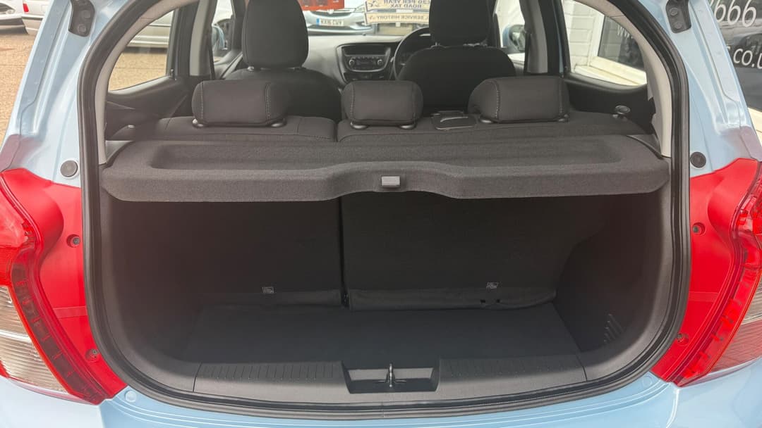 Car Image 14