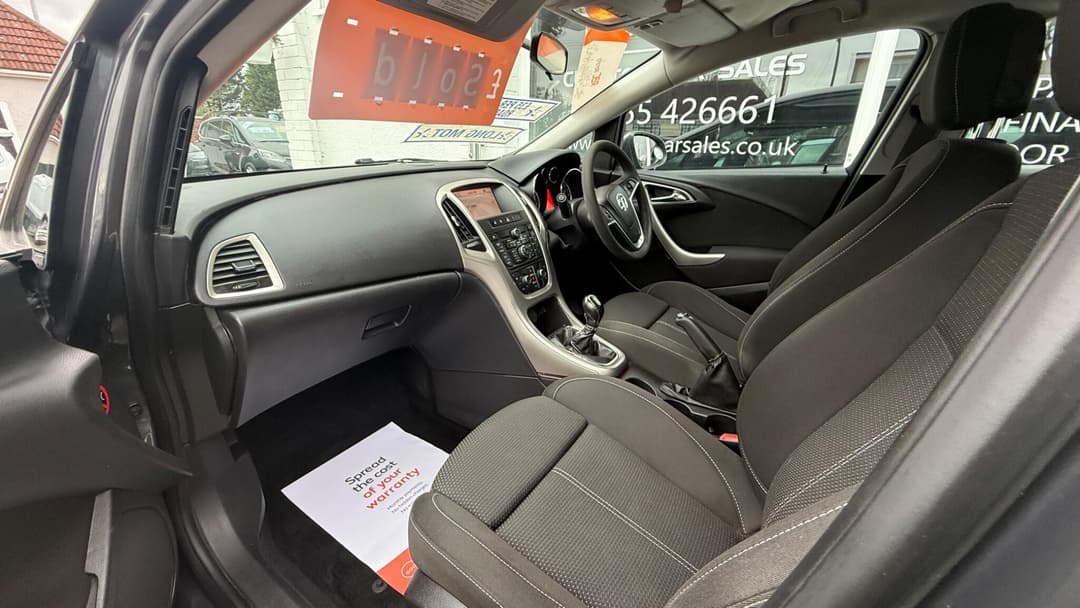 Car Image 16