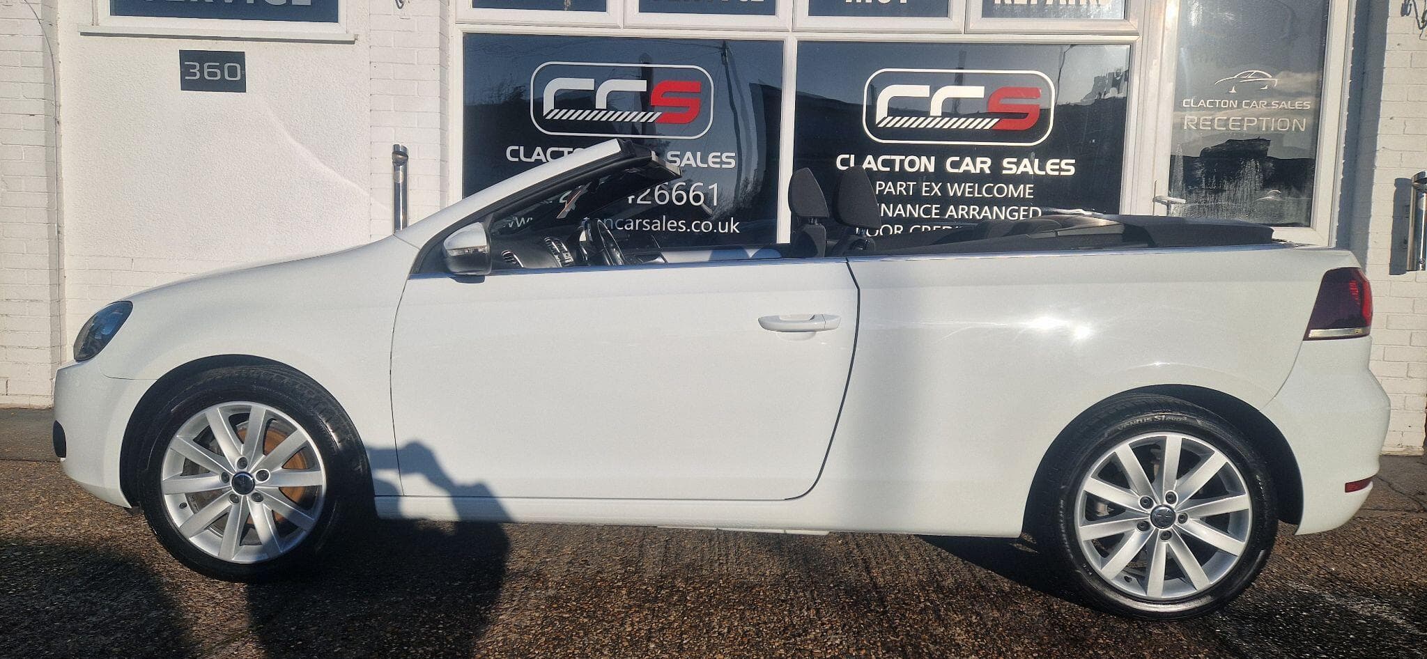 2014 Volkswagen Golf - Image 4