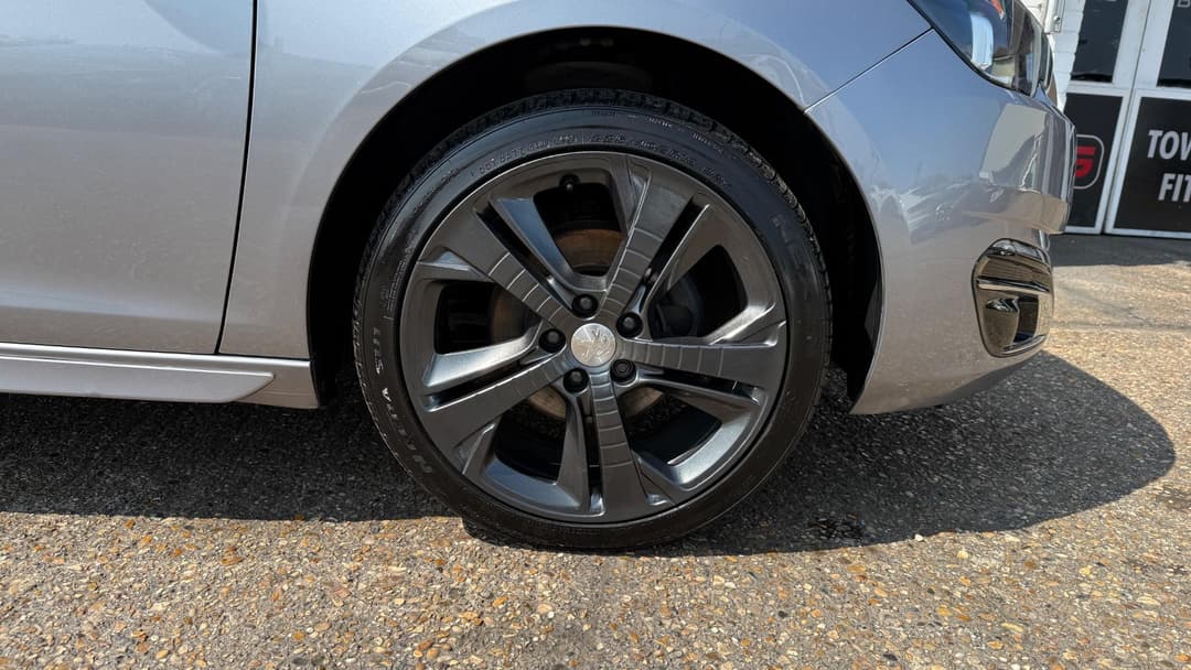 Car Image 22