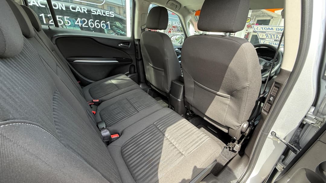 Car Image 11