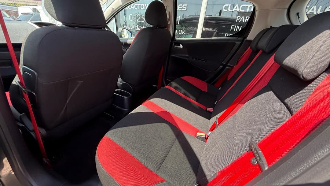 Car Image 18