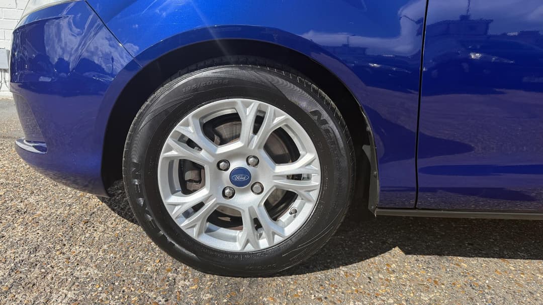 Car Image 20