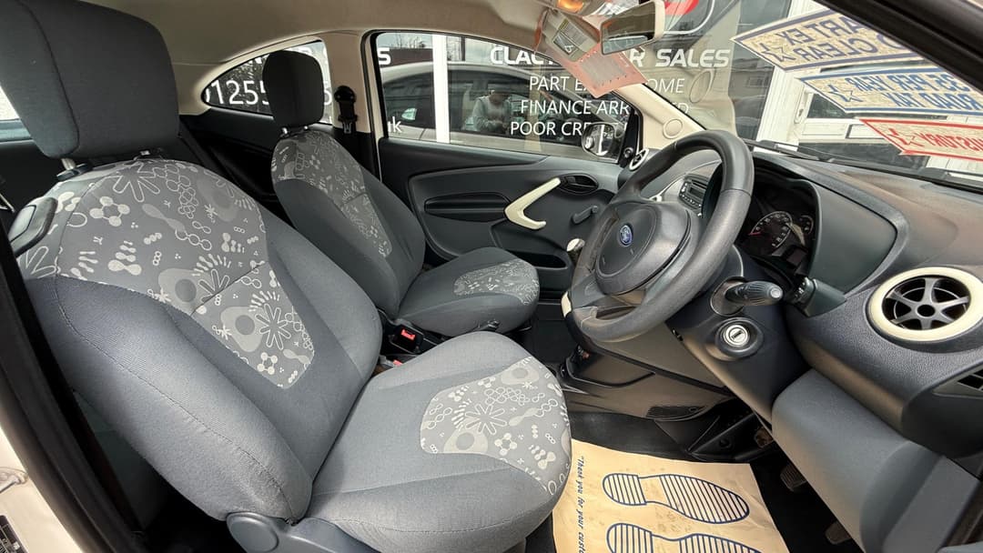 Car Image 10