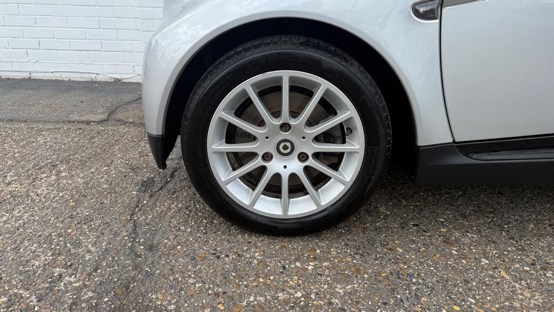 Car Image 15