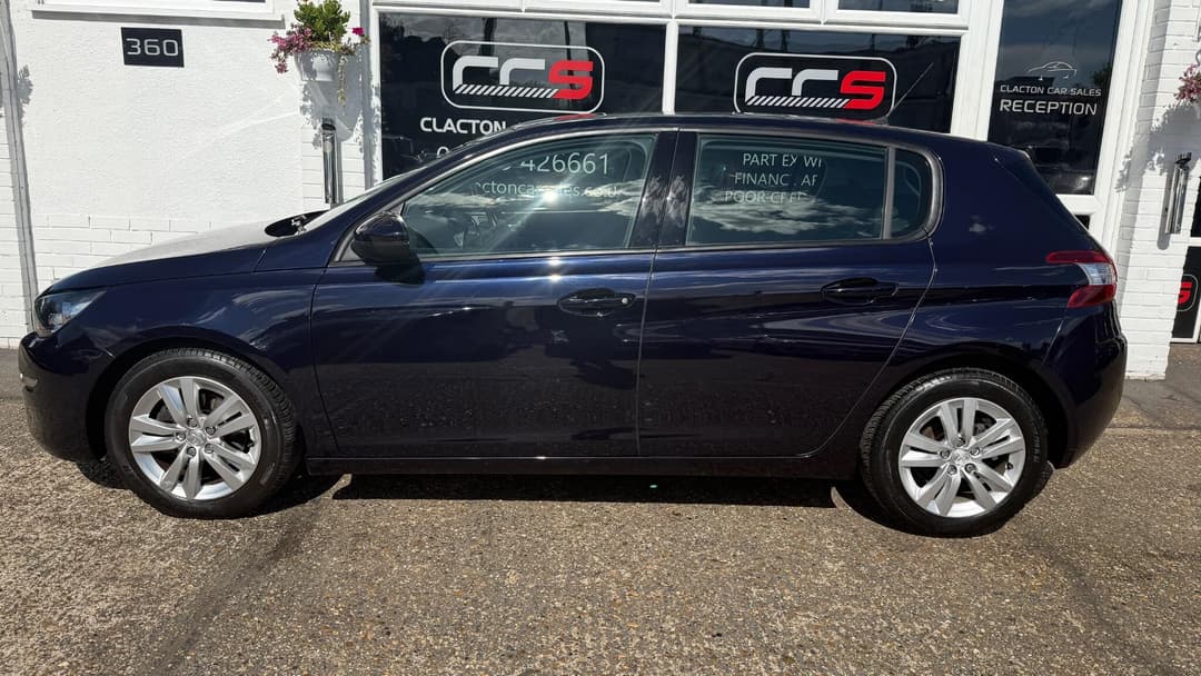 Car Image 4