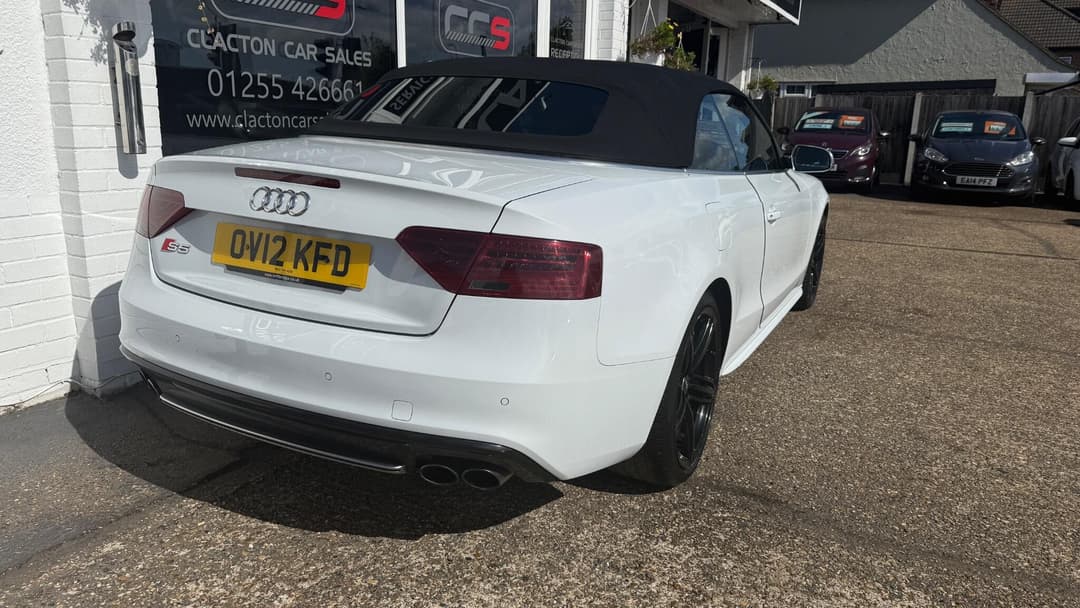 Car Image 7