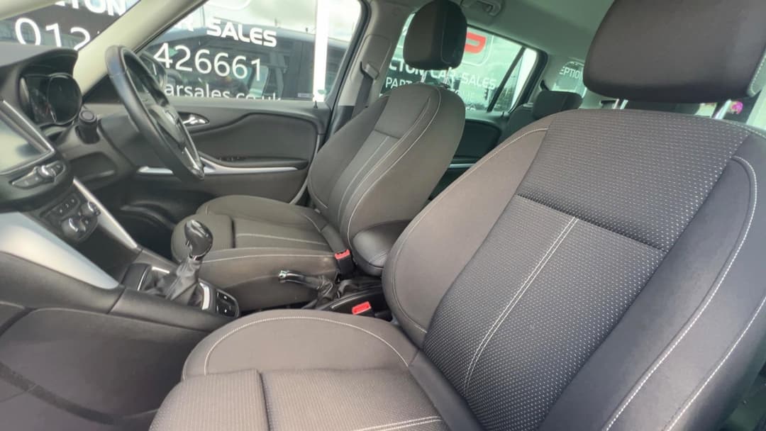Car Image 16