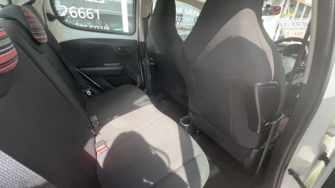 Car Image 11