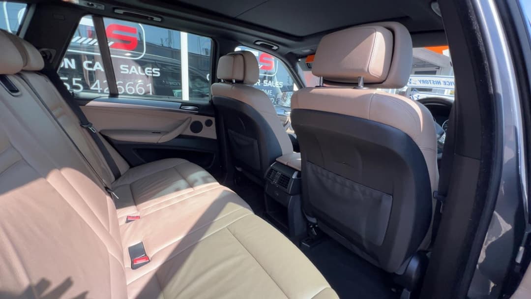 Car Image 11