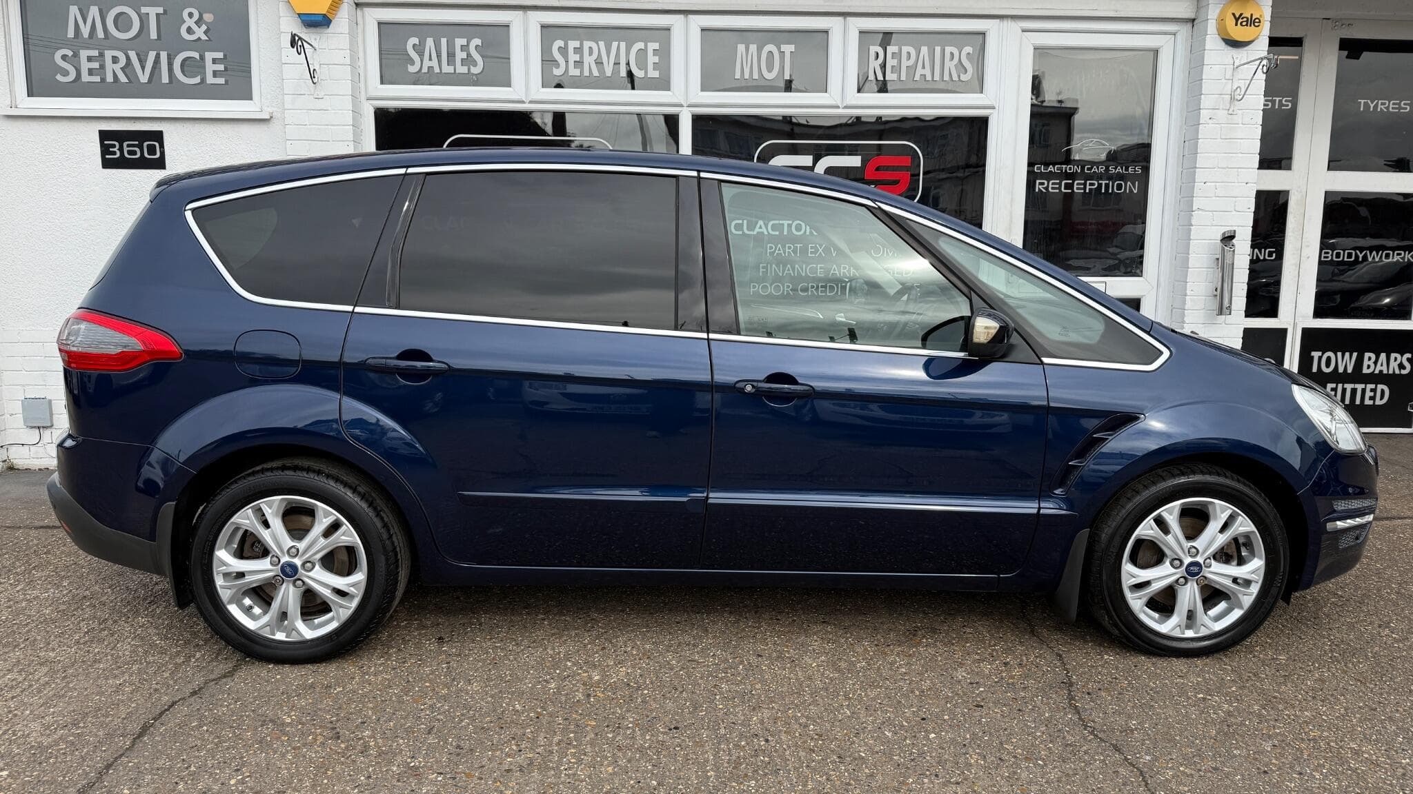 2012 Ford S-Max - Image 8