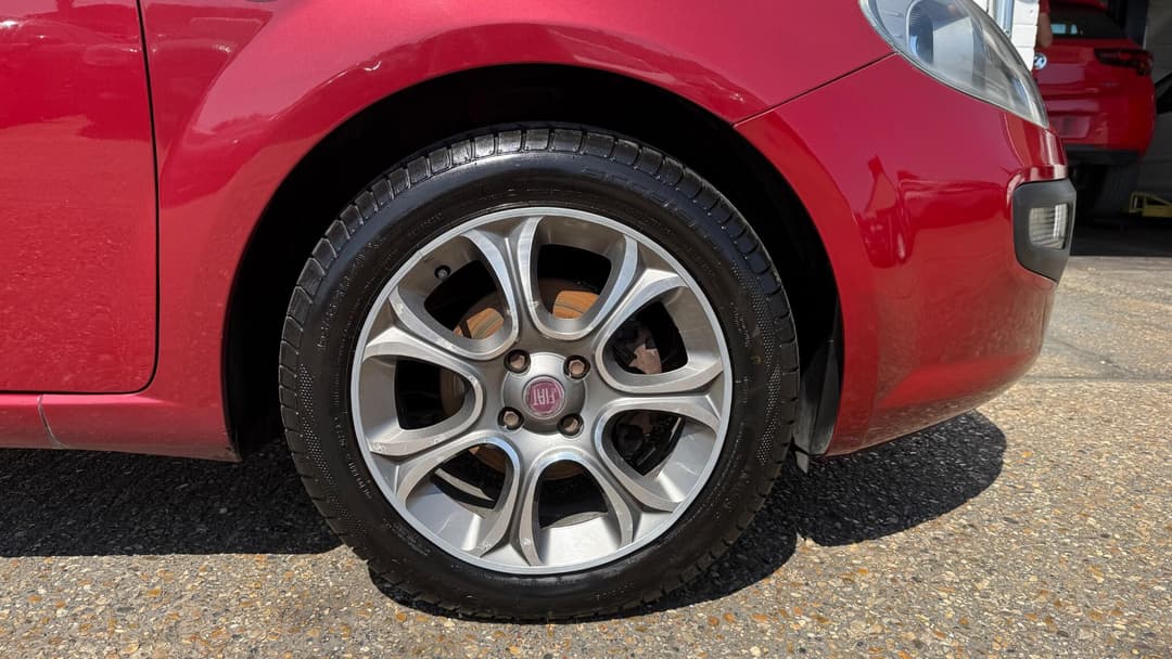 Car Image 22