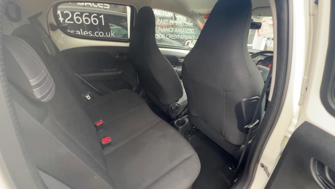 Car Image 11