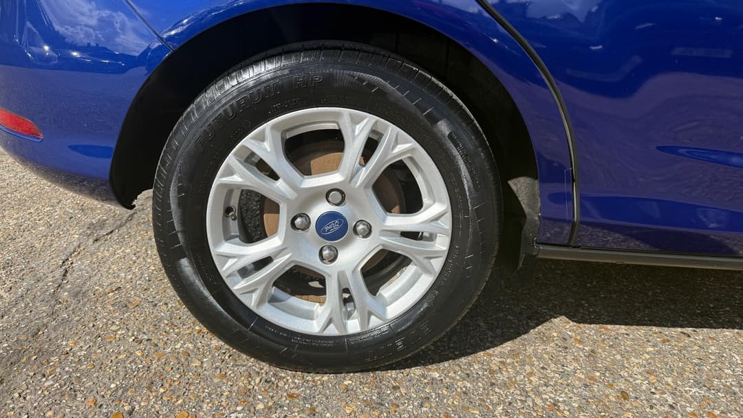 Car Image 22