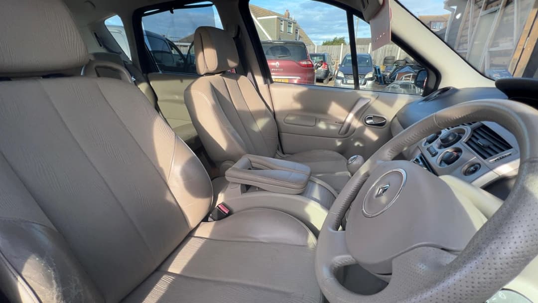 Car Image 10