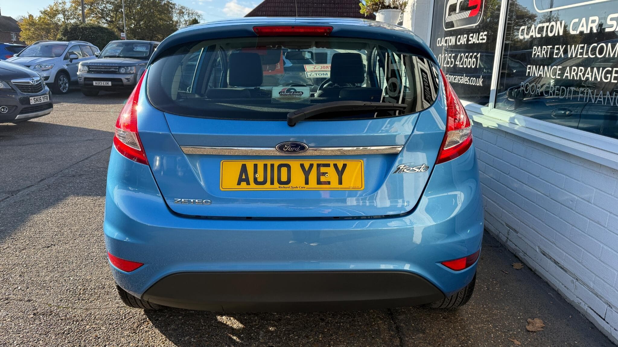 2010 Ford Fiesta - Image 6