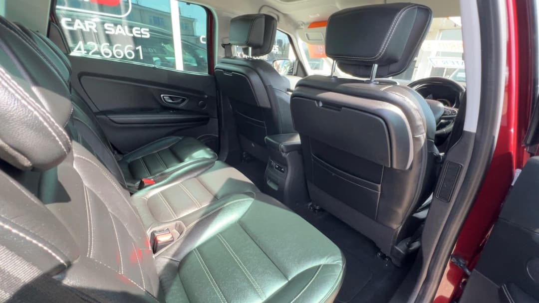 Car Image 11
