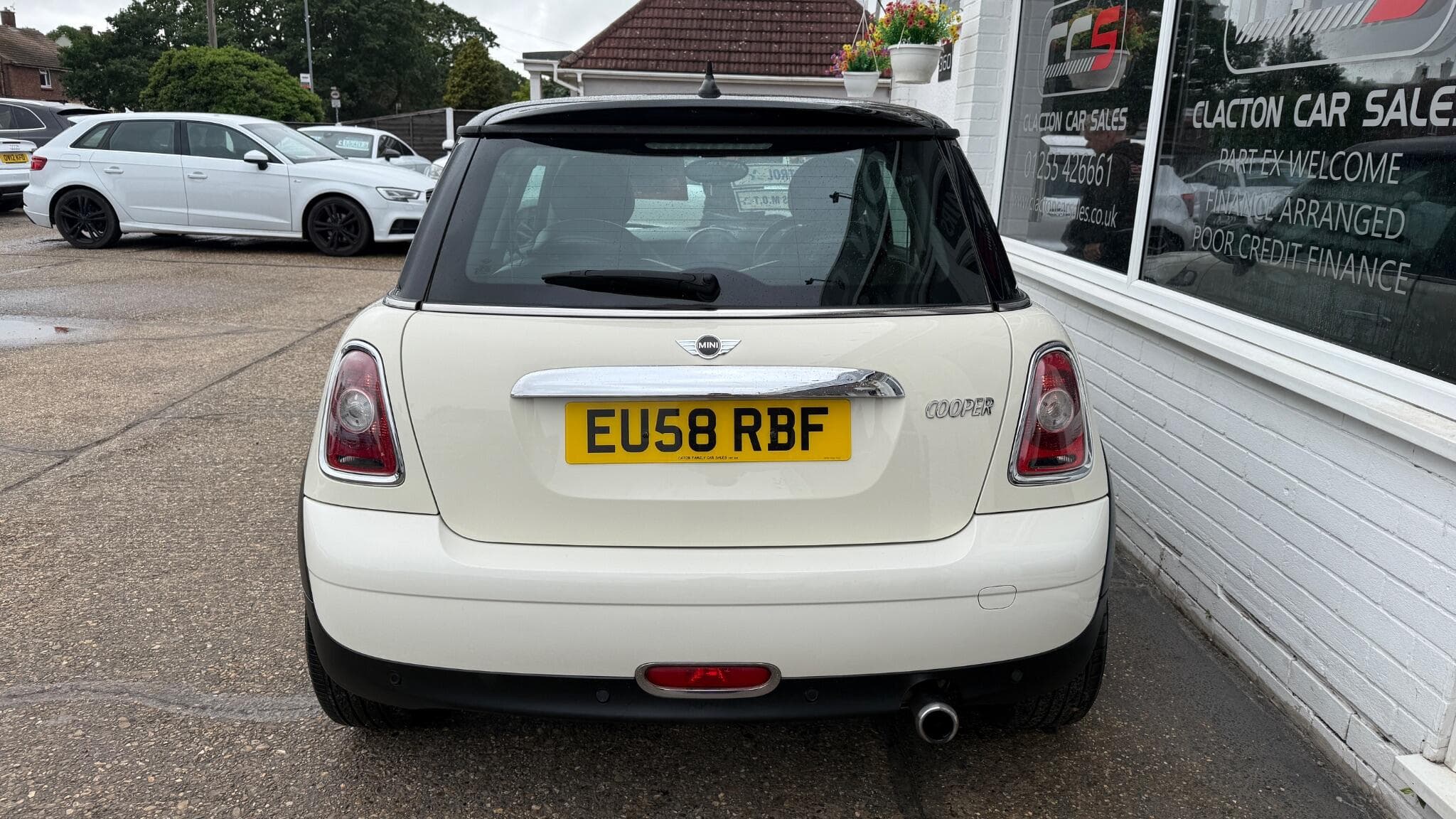 2009 MINI Hatch - Image 6