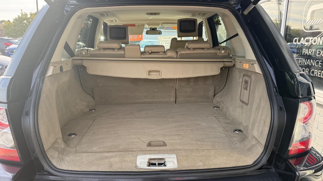 Car Image 14