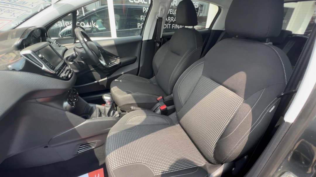 Car Image 15