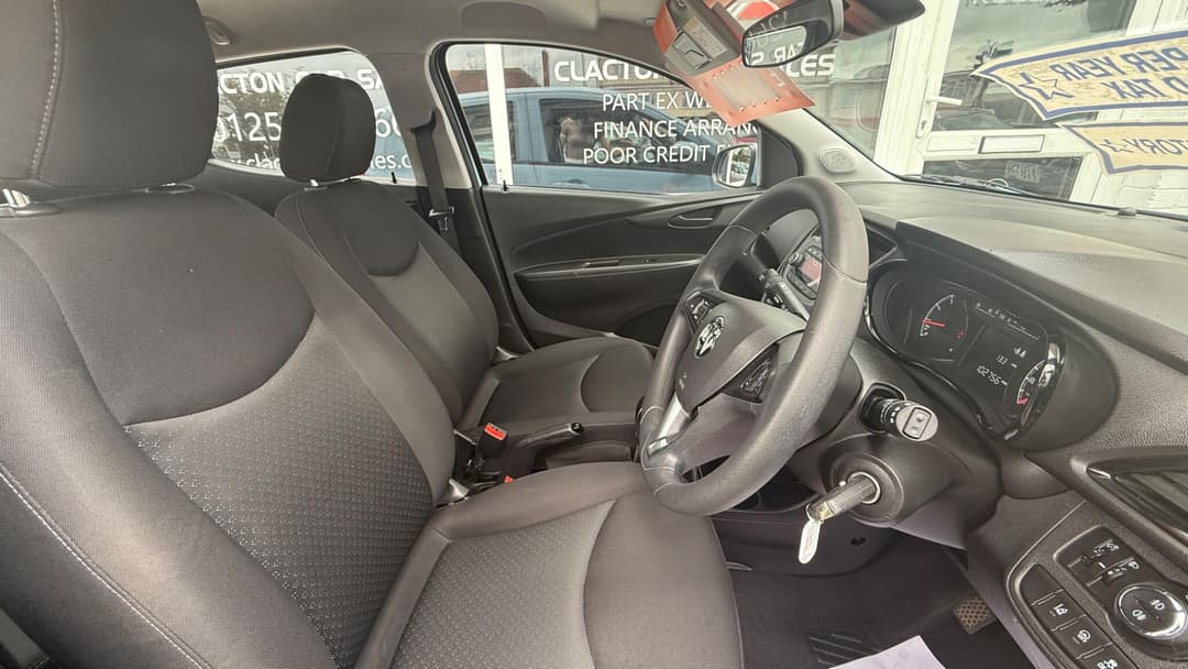 Car Image 10