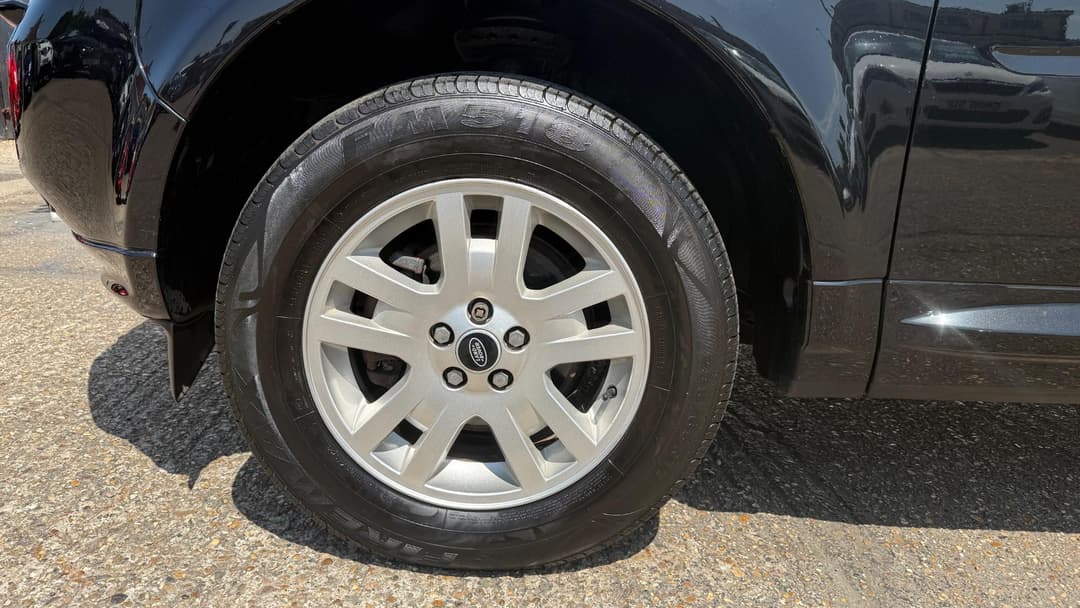 Car Image 20