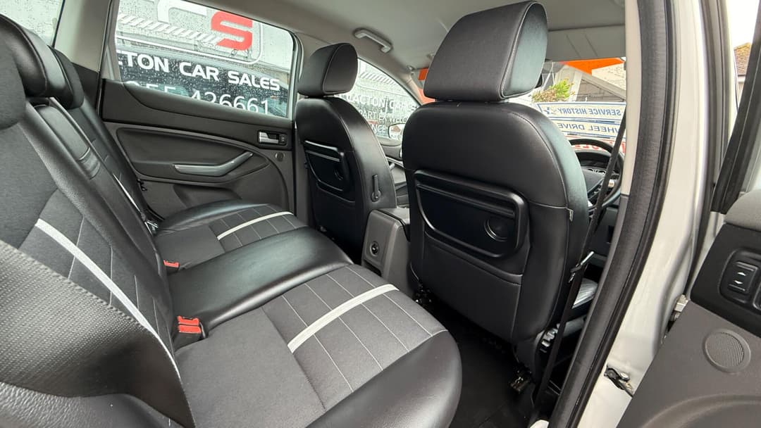 Car Image 11