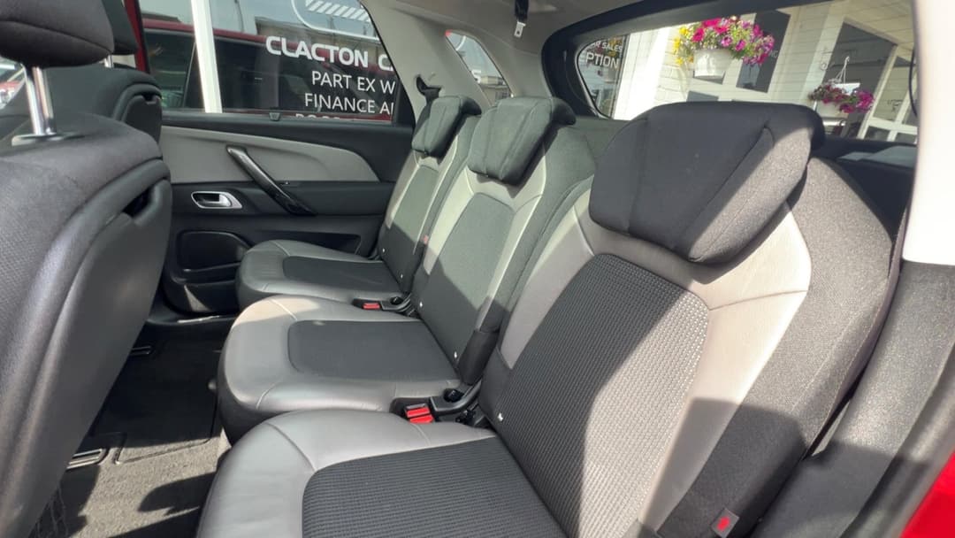 Car Image 18