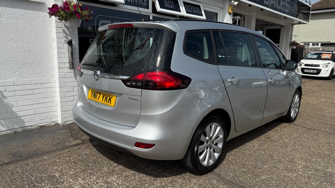 Car Image 7