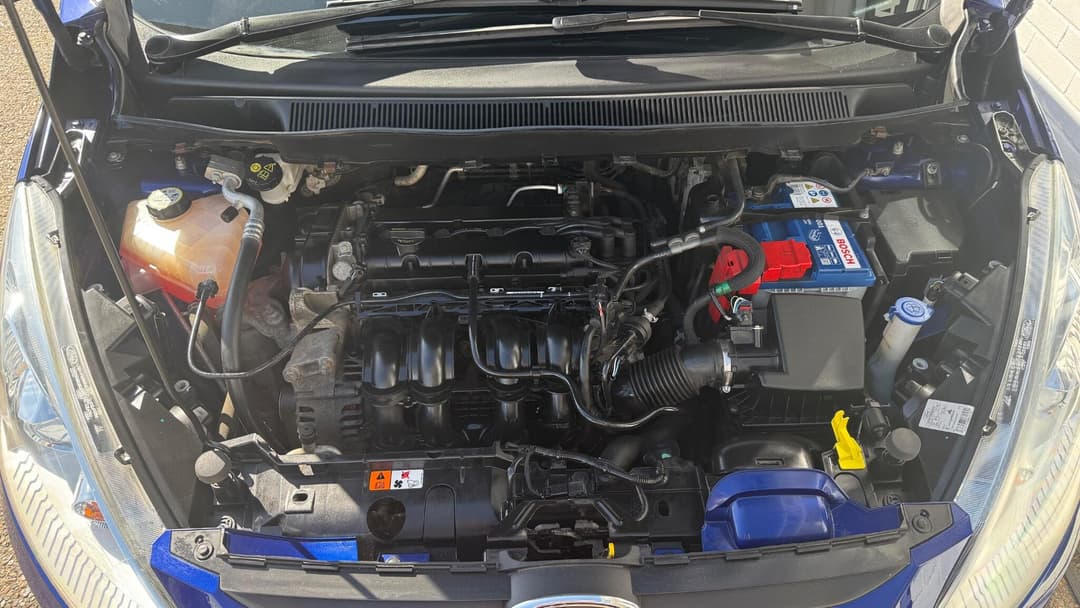 Car Image 13