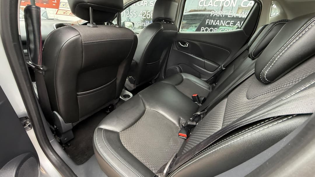 Car Image 18
