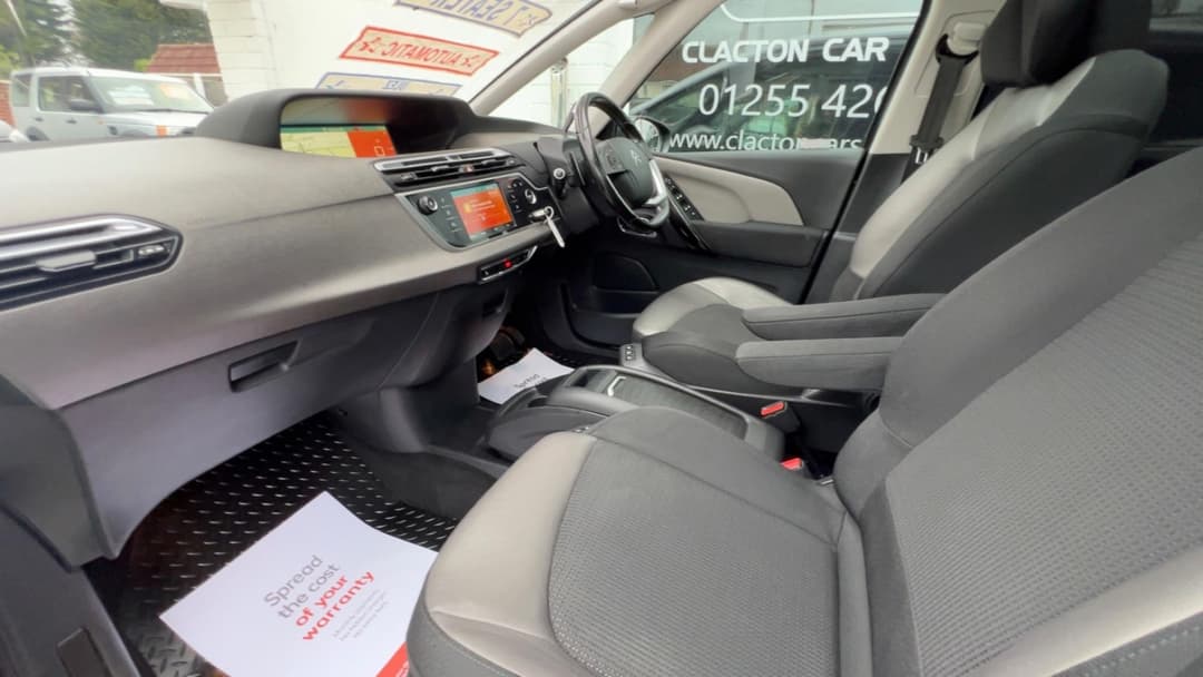 Car Image 17