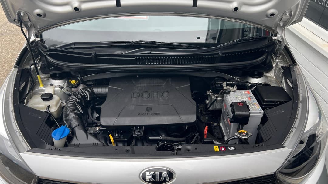 Car Image 13