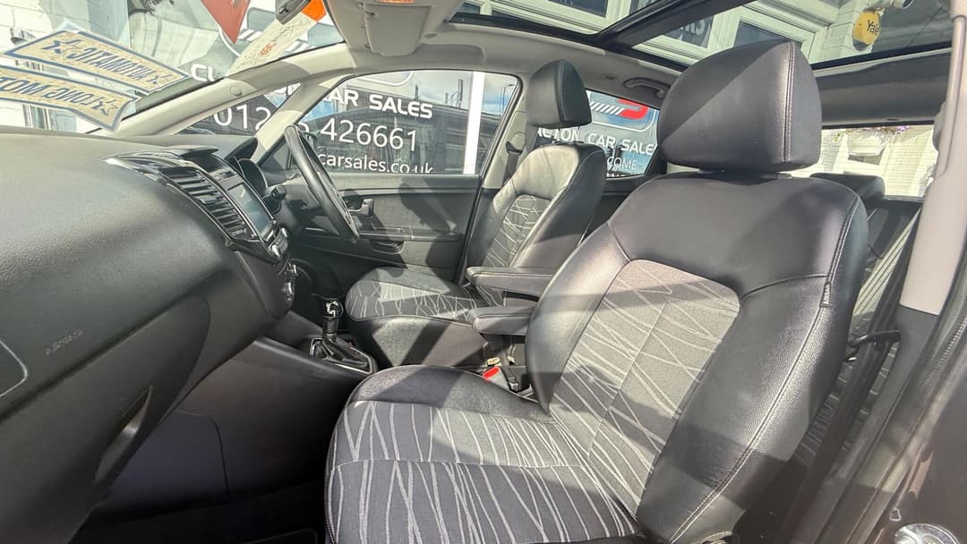 Car Image 15