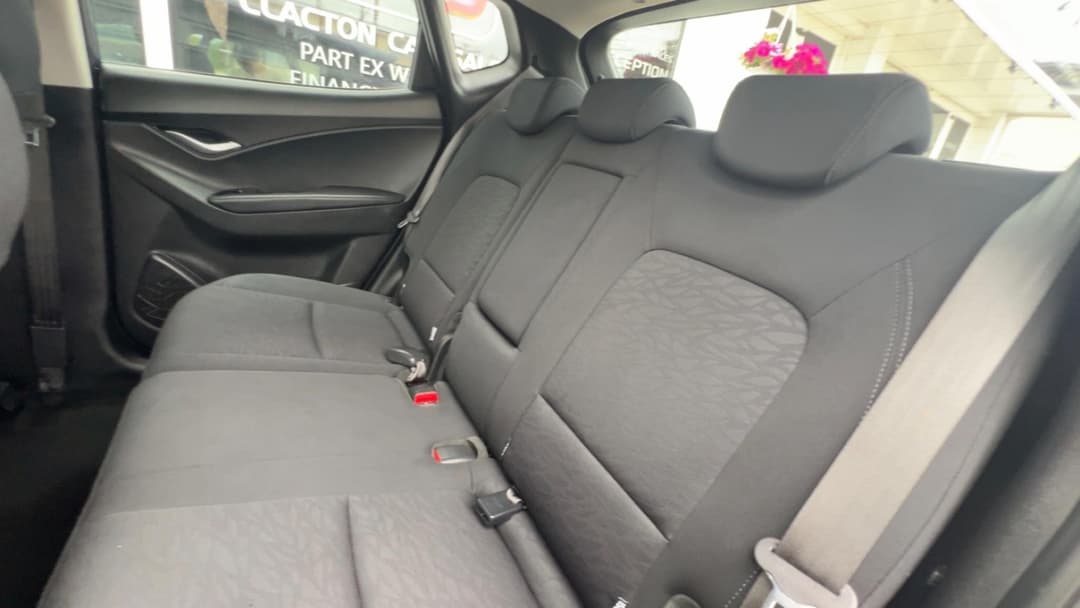 Car Image 18