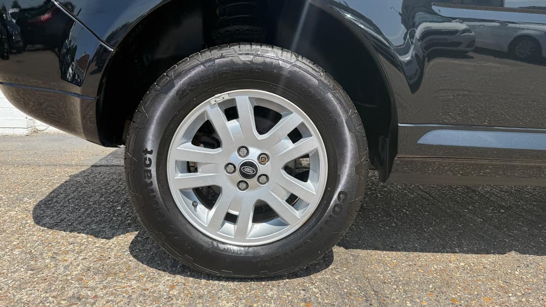 Car Image 21