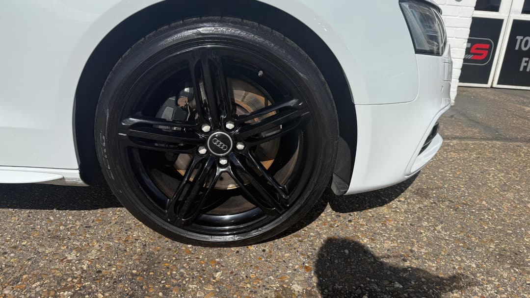 Car Image 20
