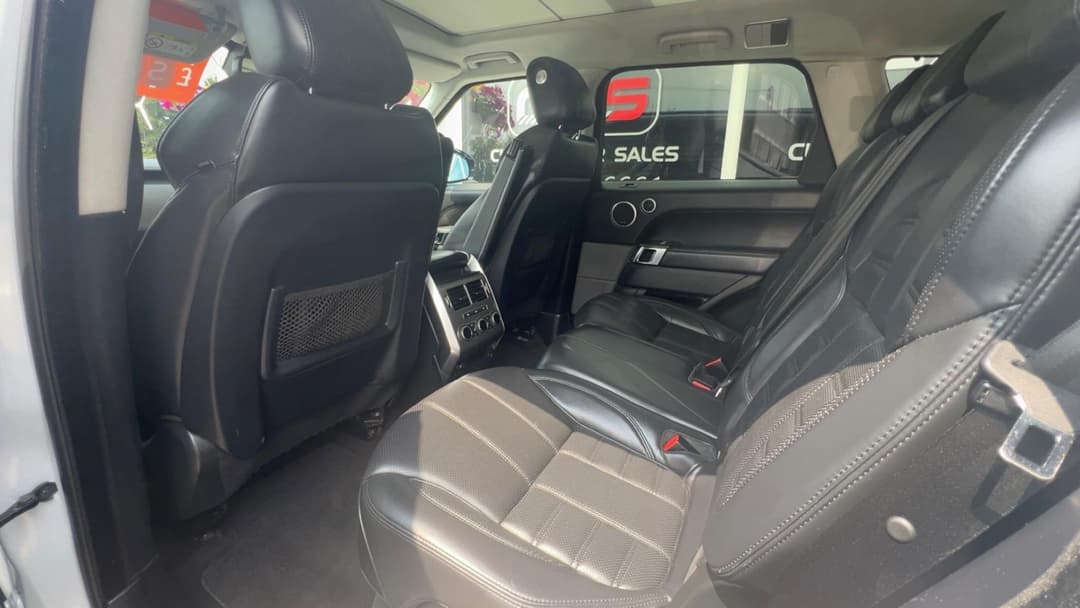 Car Image 18