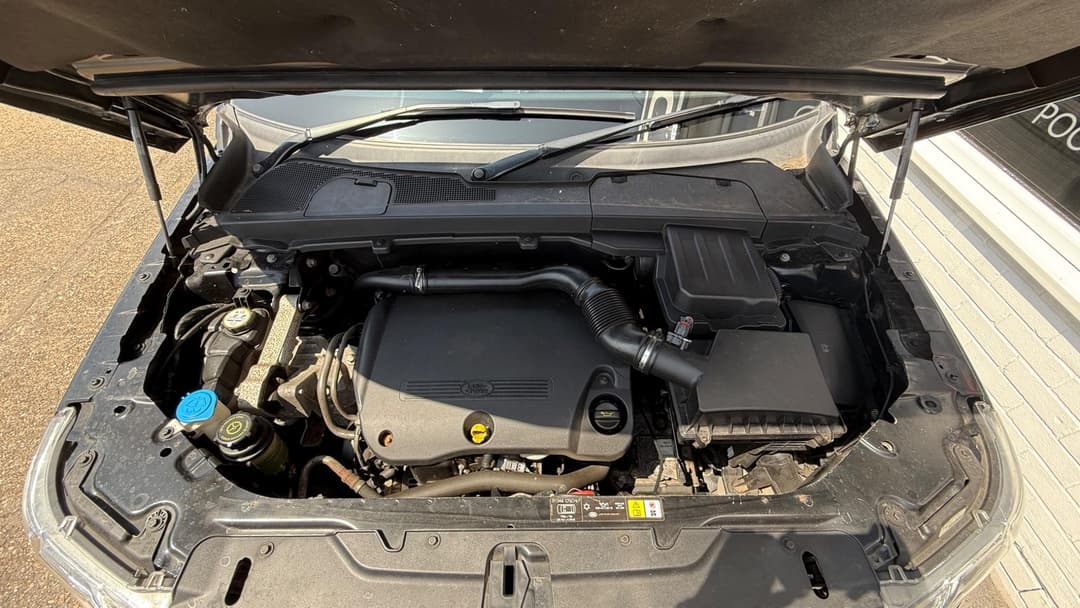 Car Image 13