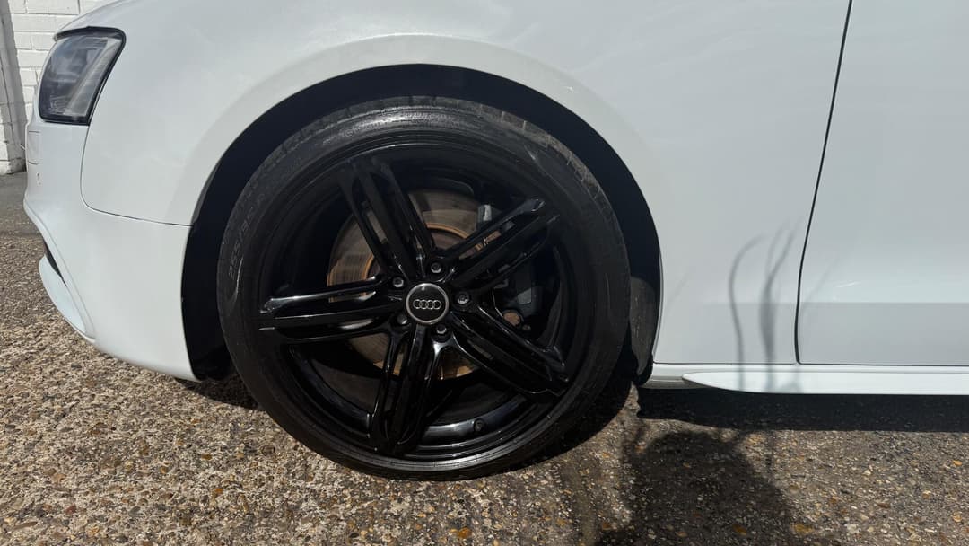 Car Image 18