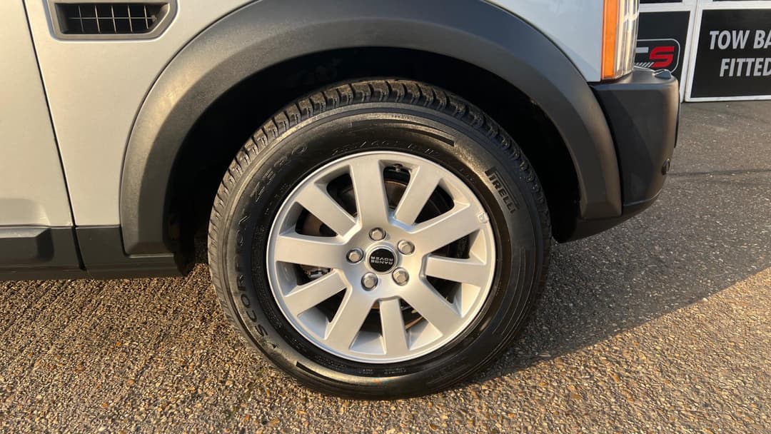 Car Image 24