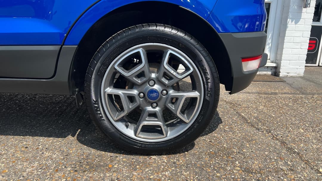 Car Image 19