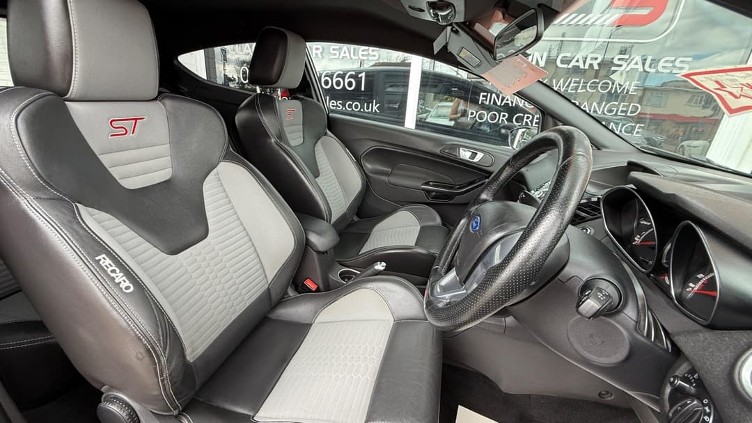 Car Image 10