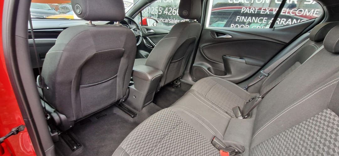Car Image 16