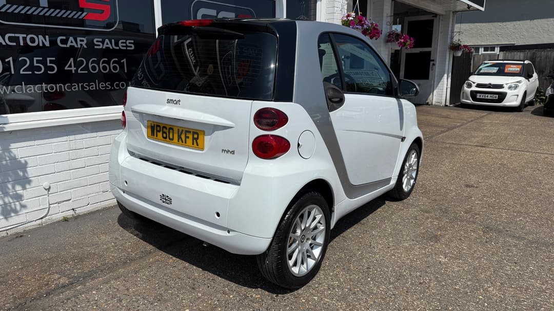 Car Image 7