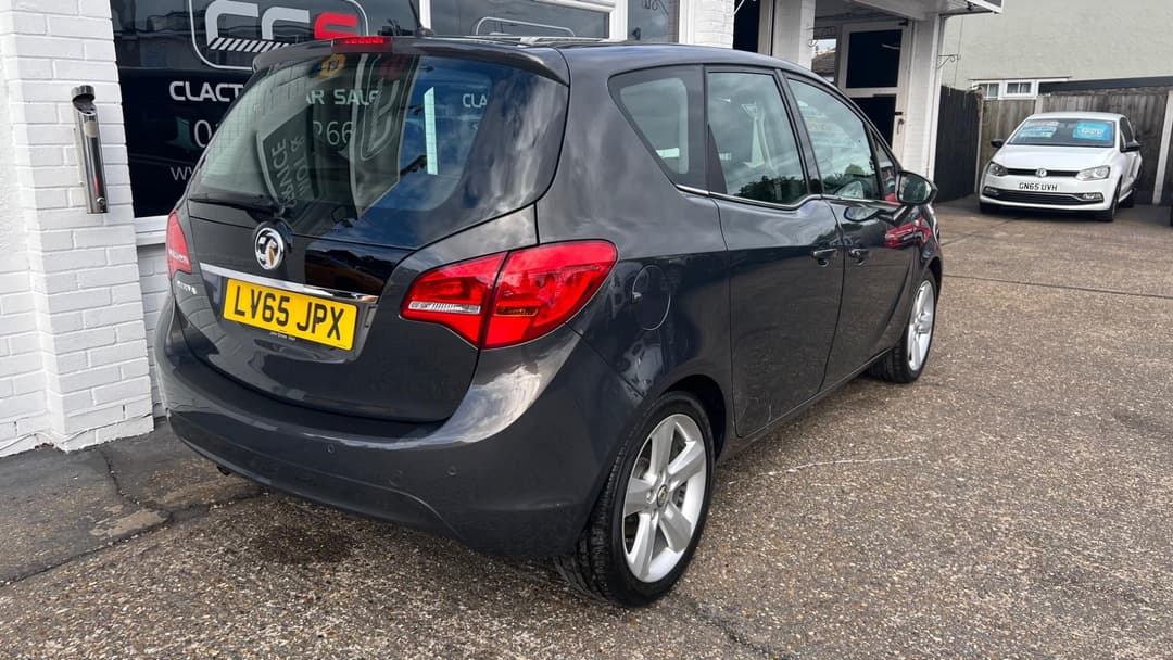 Car Image 7