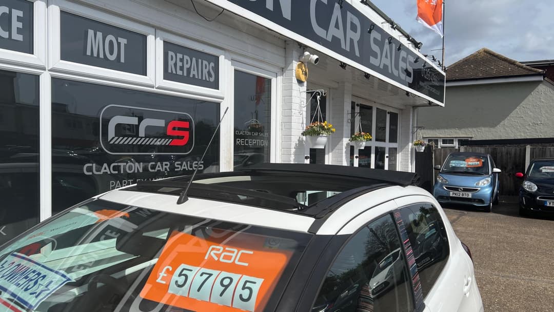 Car Image 19